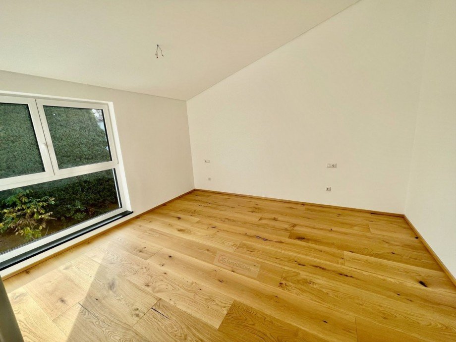 Zimmer 1 Dachgeschosswohnung Gr�felfing