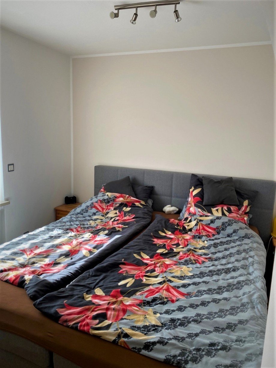 Schlafzimmer Einfamilienhaus Erdweg