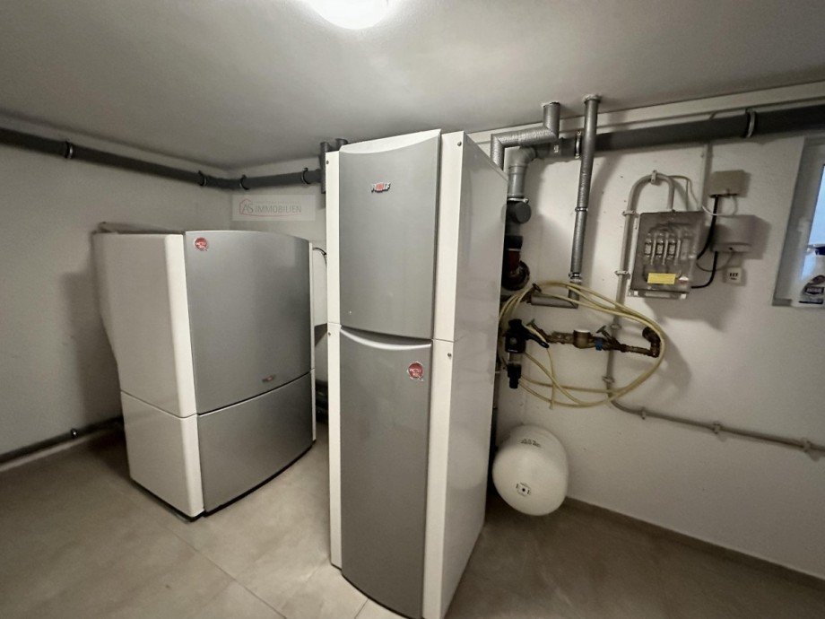 Technik mit W�rmepumpe Nr. 14 Zweifamilienhaus Eichenau