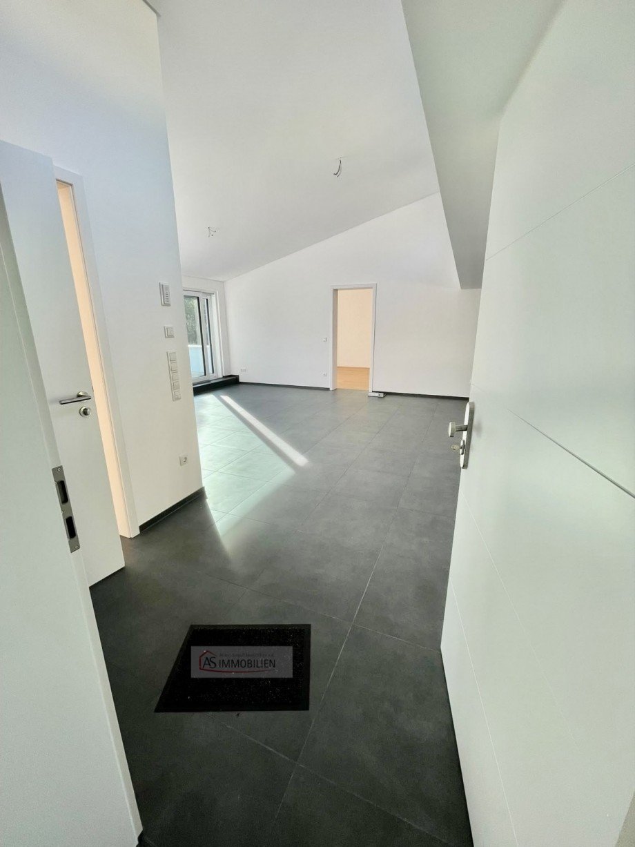 Zugang zur Wohnung Dachgeschosswohnung Gr�felfing