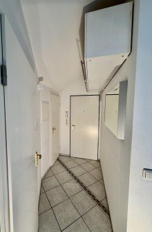 Flur Provisionsfrei - Dachgescho�wohnung mit TG Stellplatz - Chance f�r Kapitalanleger