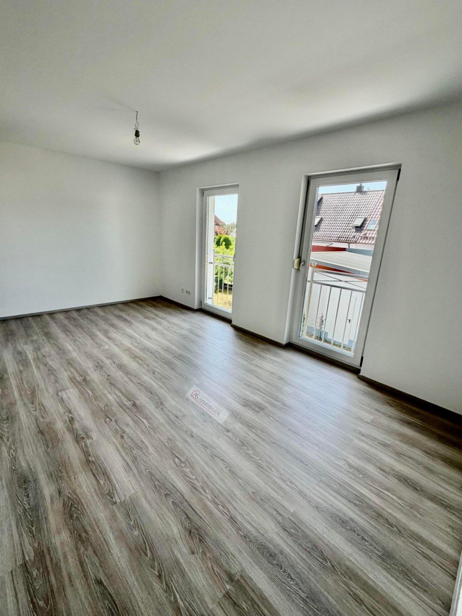 Schlafzimmer zum Garten hin Doppelhaush�lfte Eichenau