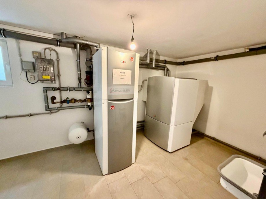 Technikraum mit W�rmepumpe Doppelhaush�lfte Eichenau