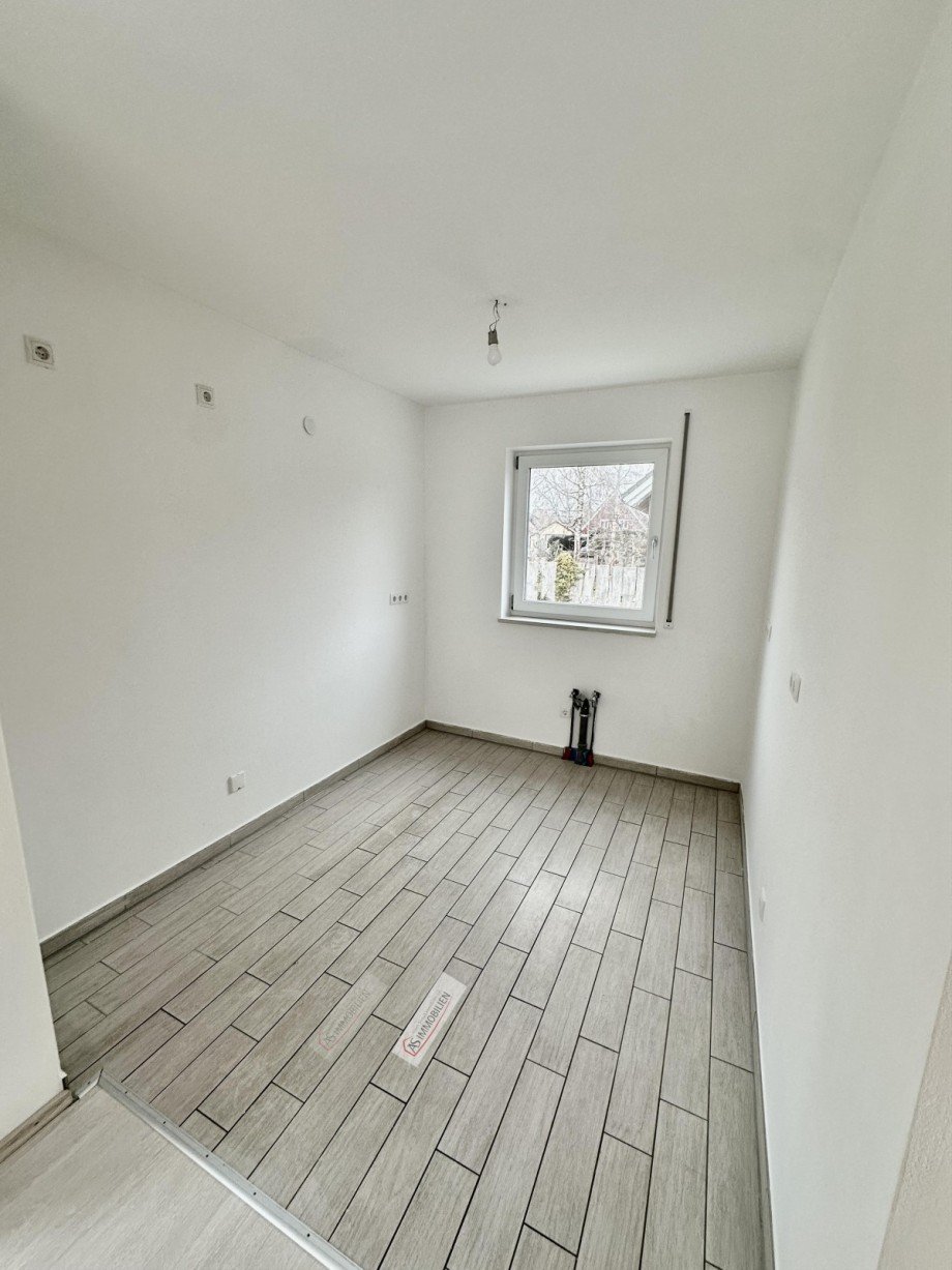 K�che - links Zweifamilienhaus Eichenau