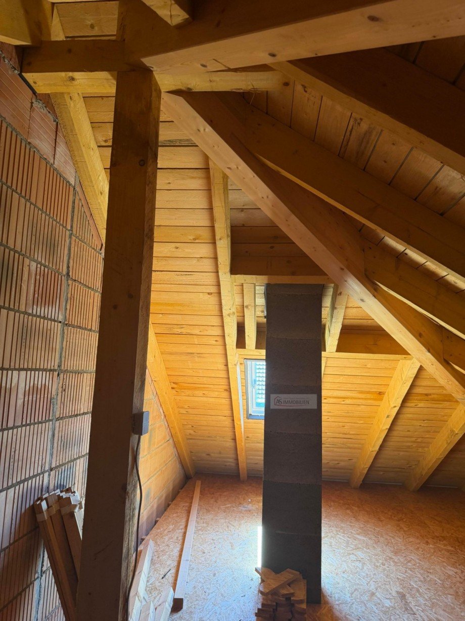 Speicher Doppelhaush�lfte Eichenau