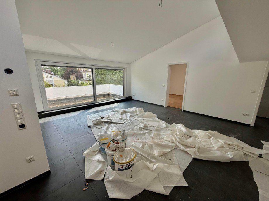 Wohn : Essbereich zum Balkon hin Dachgeschosswohnung Gr�felfing