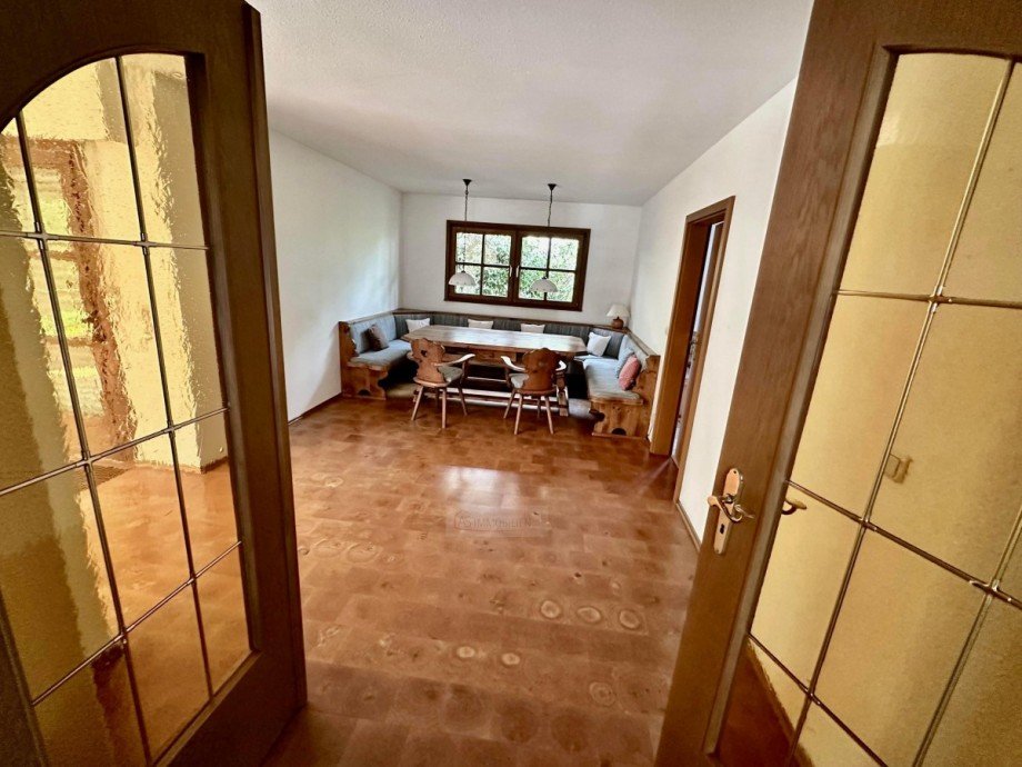 Blick vom Foyer ins E�zimmer Einfamilienhaus We�ling