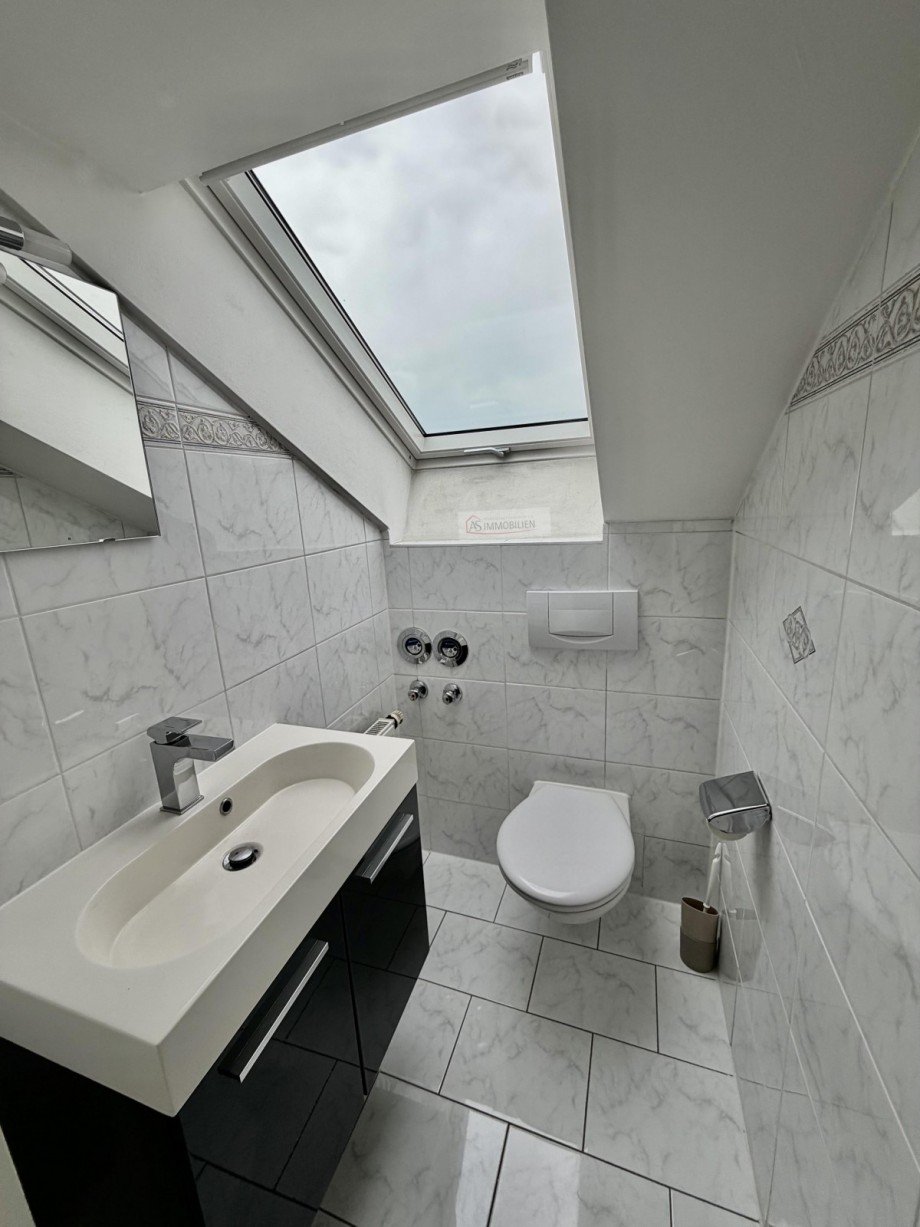 WC Dachgeschosswohnung Dachau