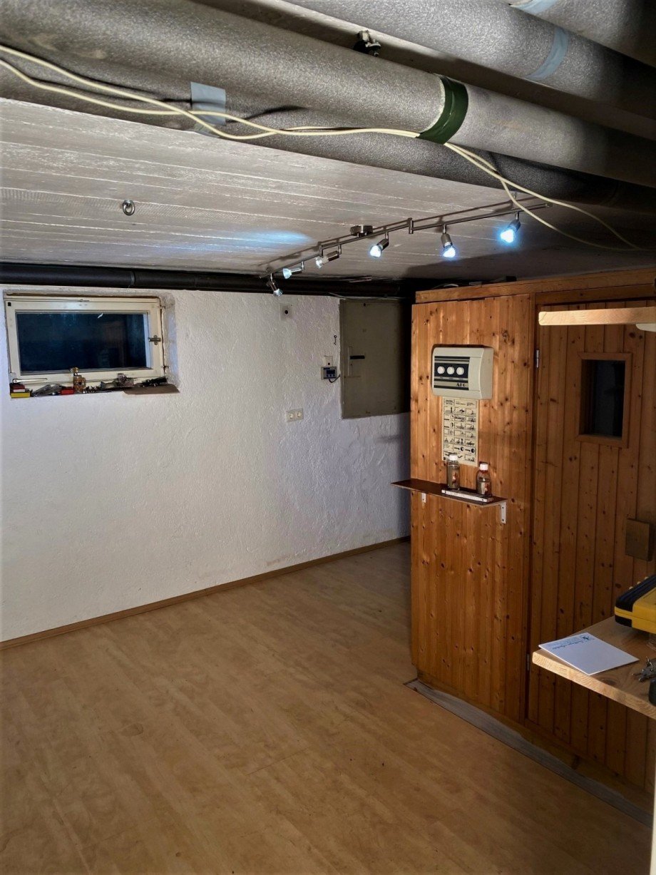 Hobbyraum 2 mit Sauna Einfamilienhaus Erdweg