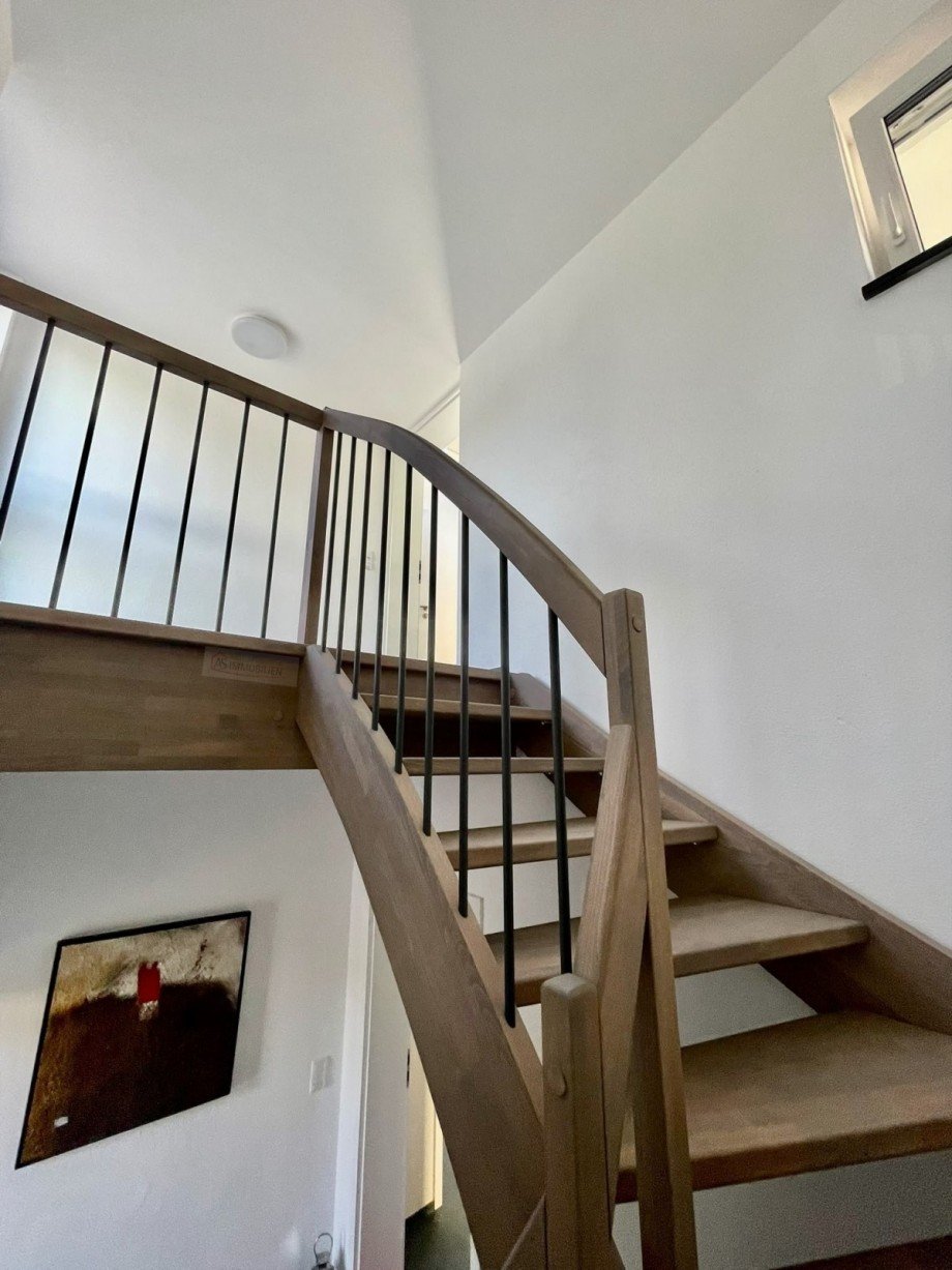 Treppe Dachgeschosswohnung Gr�felfing